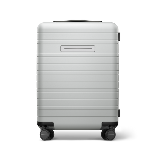 Koffer Essential Light Quartz Grau Vorderseite - Hartschale Polycarbonat Leicht Robust - Horizn Studios