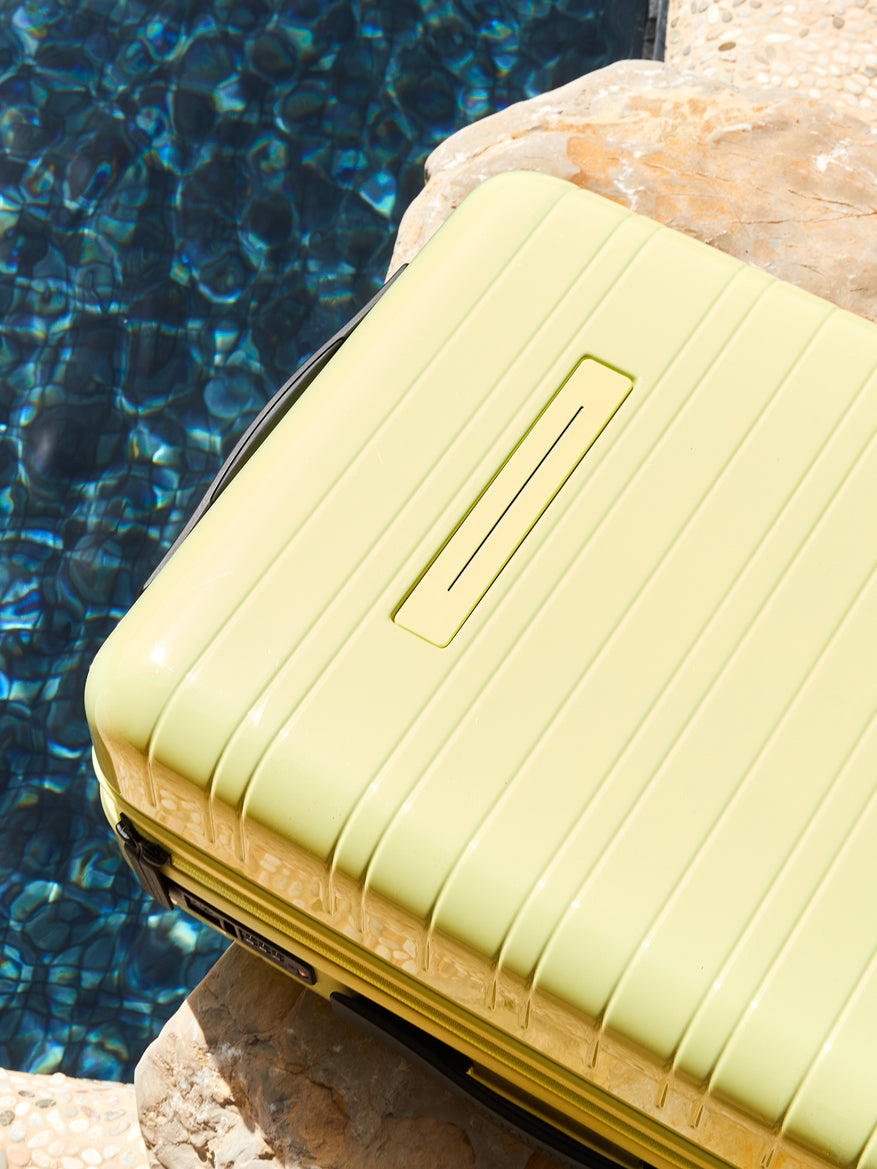 Glossy Dusk Yellow Campaign Image - Horizn Studios