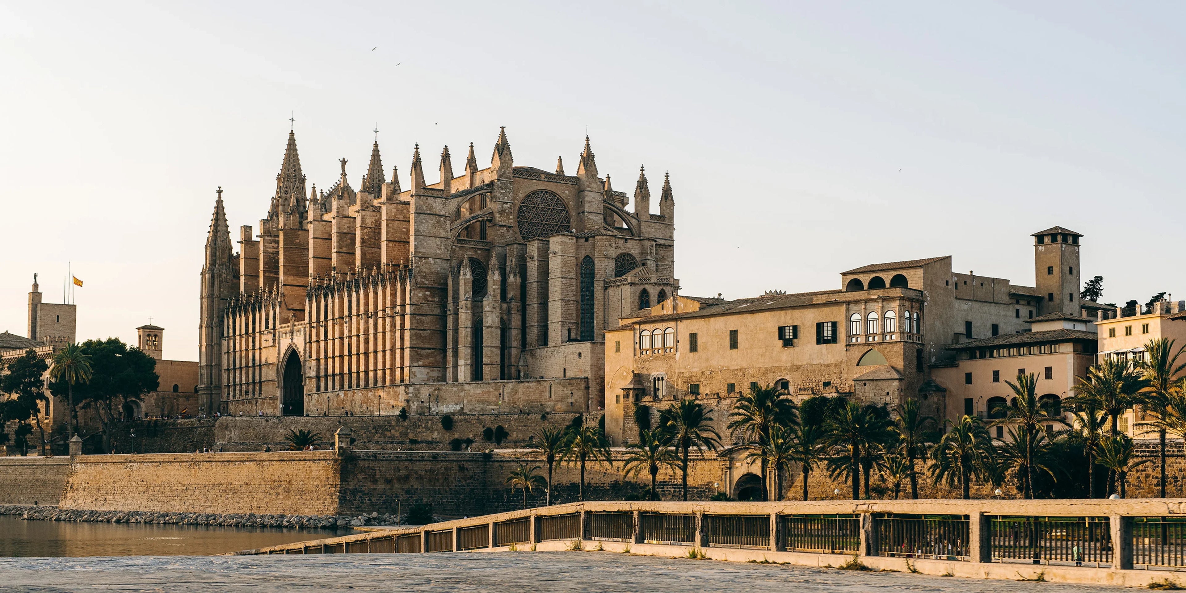 Mallorca Journal Desktop - Horizn Studios