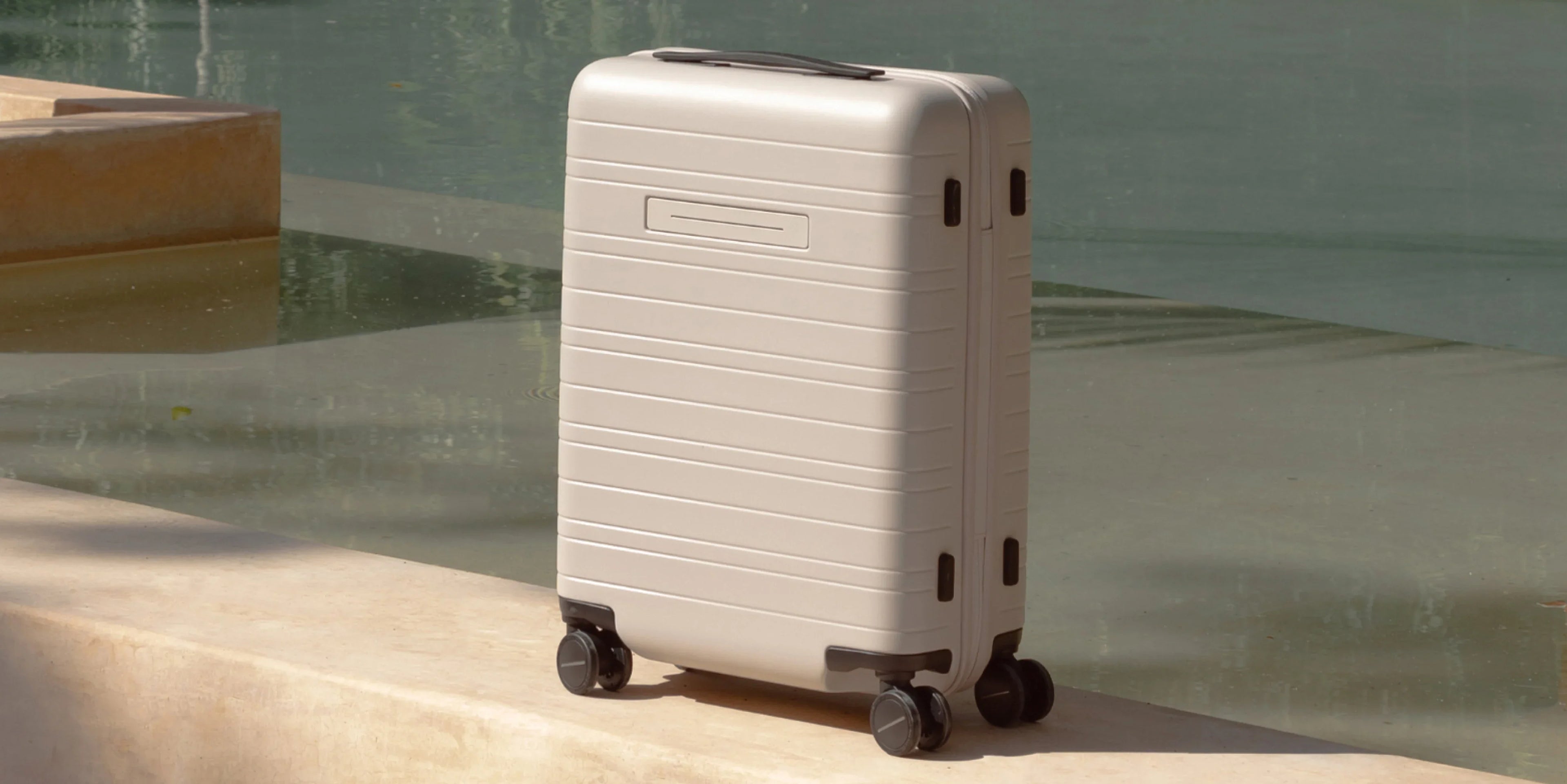 Beige Mock Desktop - Horizn Studios